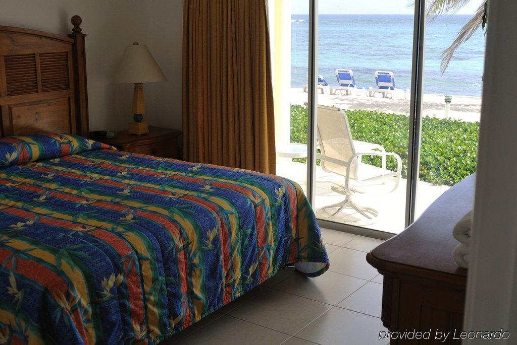 キャストアウェイ ケイマンビーチ リゾート Grand Cayman エクステリア 写真