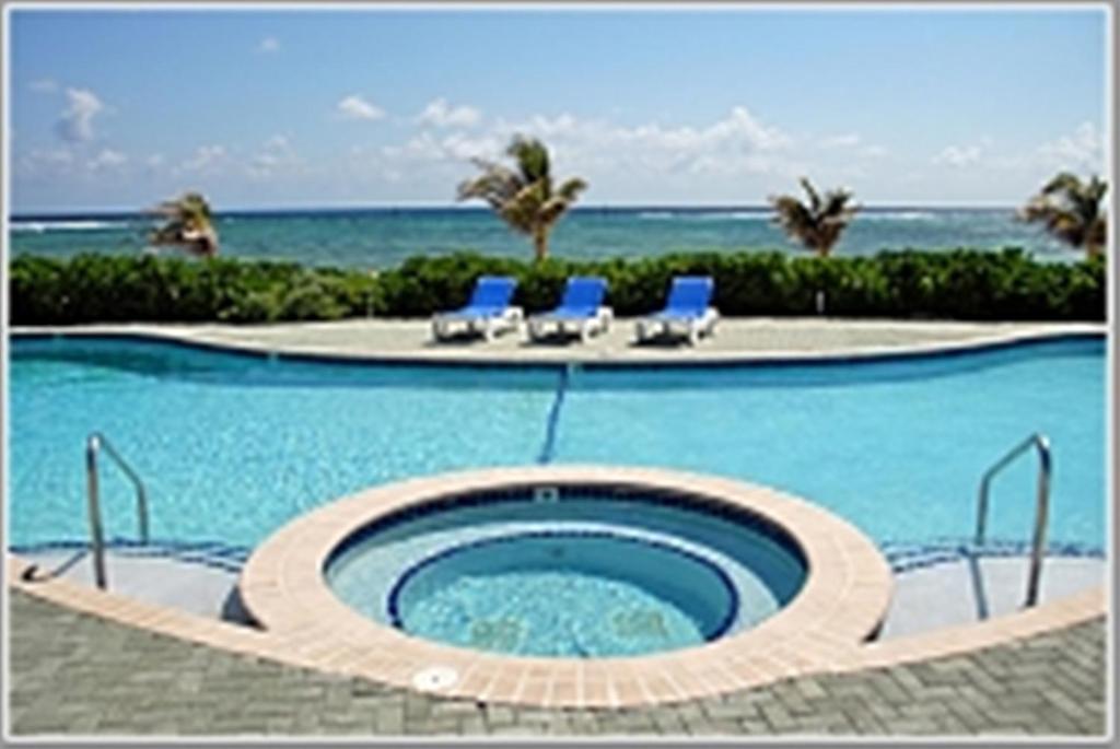キャストアウェイ ケイマンビーチ リゾート Grand Cayman エクステリア 写真